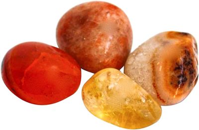 Kırmızı ve altın rengi değerli taş örnekleri