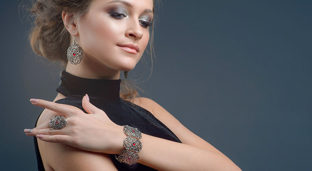 Takılarınızın Yeniden Parlaması İçin Altın İpuçları