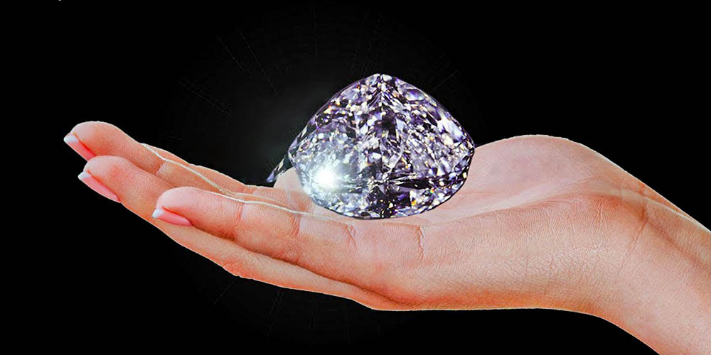 Avuç içi büyüklüğünde elmas