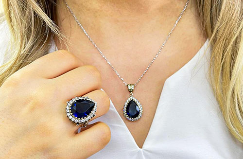 Safir taşı kolye ve yüzük