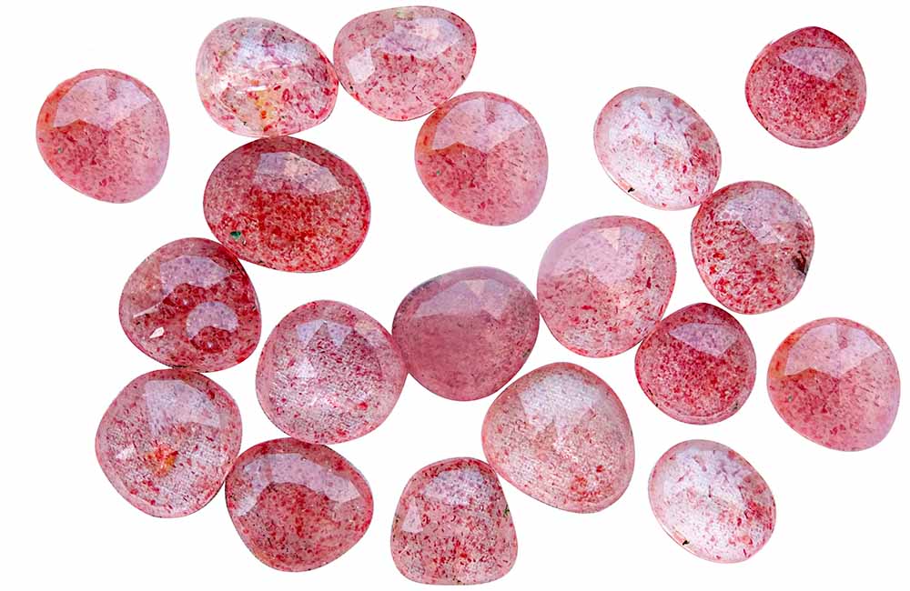 Çilek kuvars parçaları