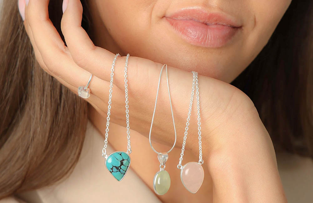 Neden El Yapımı Doğal Taş Takı Tercih Etmelisiniz?