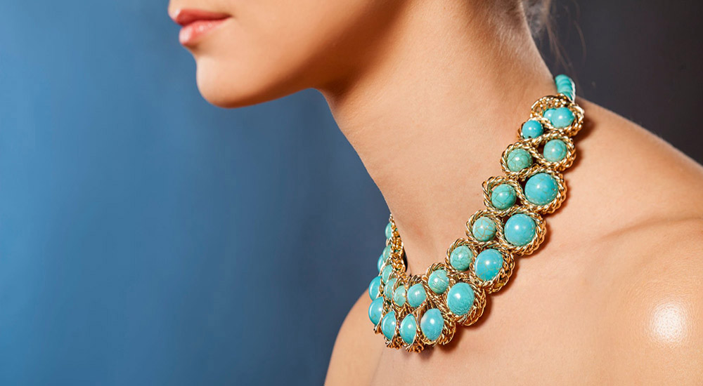 Zarafetin Işıltısı Değerli Taş Takılar